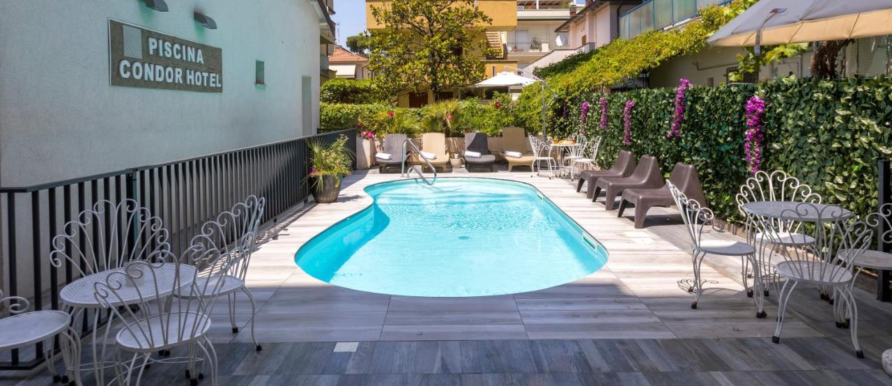 Hotel Condor-New 2024-Con Piscina Riccione Kültér fotó